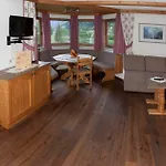 Jedelerhof Апартаменты Нойштифт-им-Штубайталь