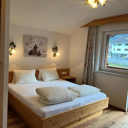 Jedelerhof * نيوستيف ام ستوبيتا