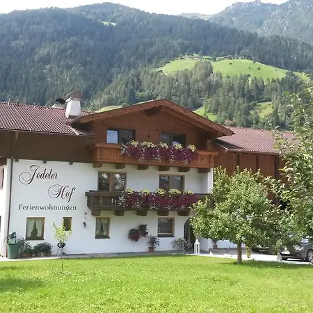 Jedelerhof Apartman *