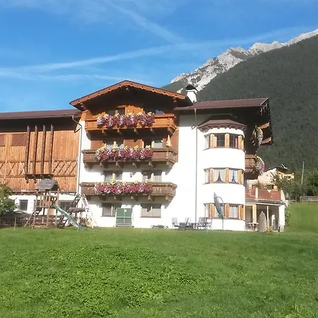 Jedelerhof شقة نيوستيف ام ستوبيتا