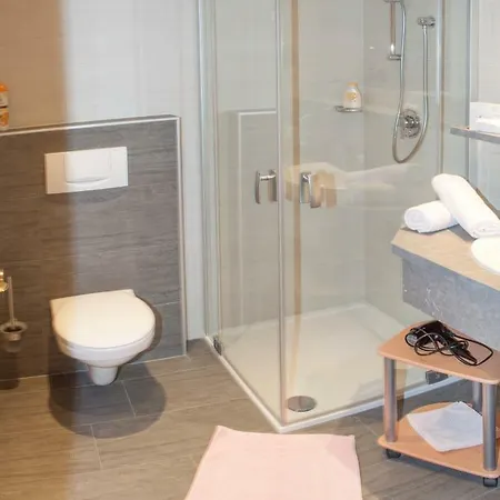 Jedelerhof 아파트 *