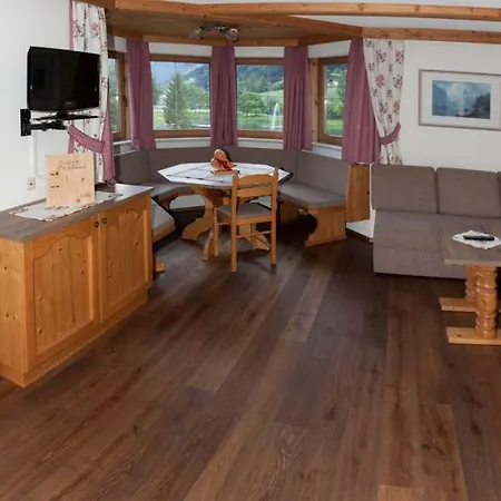 Jedelerhof شقة نيوستيف ام ستوبيتا